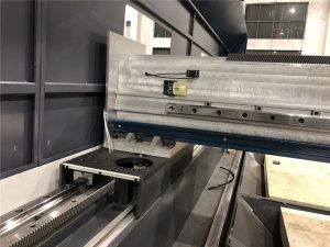 小型精密ファイバーレーザー切断機自動位置決め800ワット